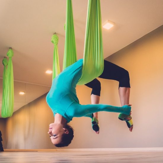 Yoga Aéreo. Clinica Fisioterapia Fuengirola